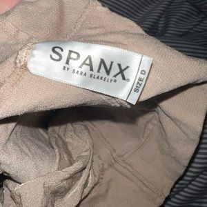 Maternity spanx size D